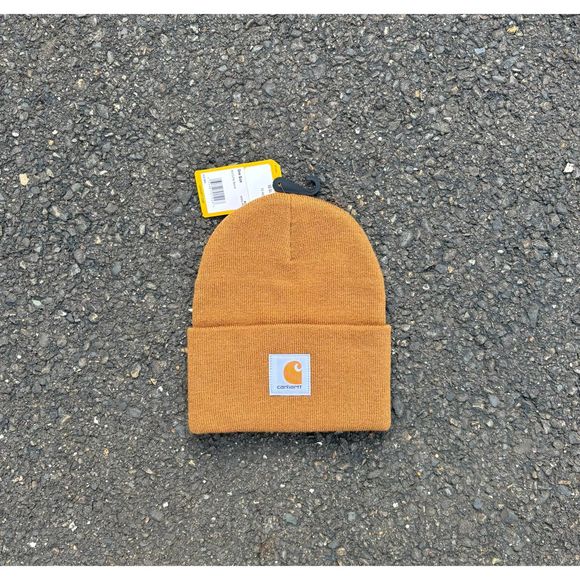 Carhartt Accessories - New w/ tag Carhartt beanie brown
